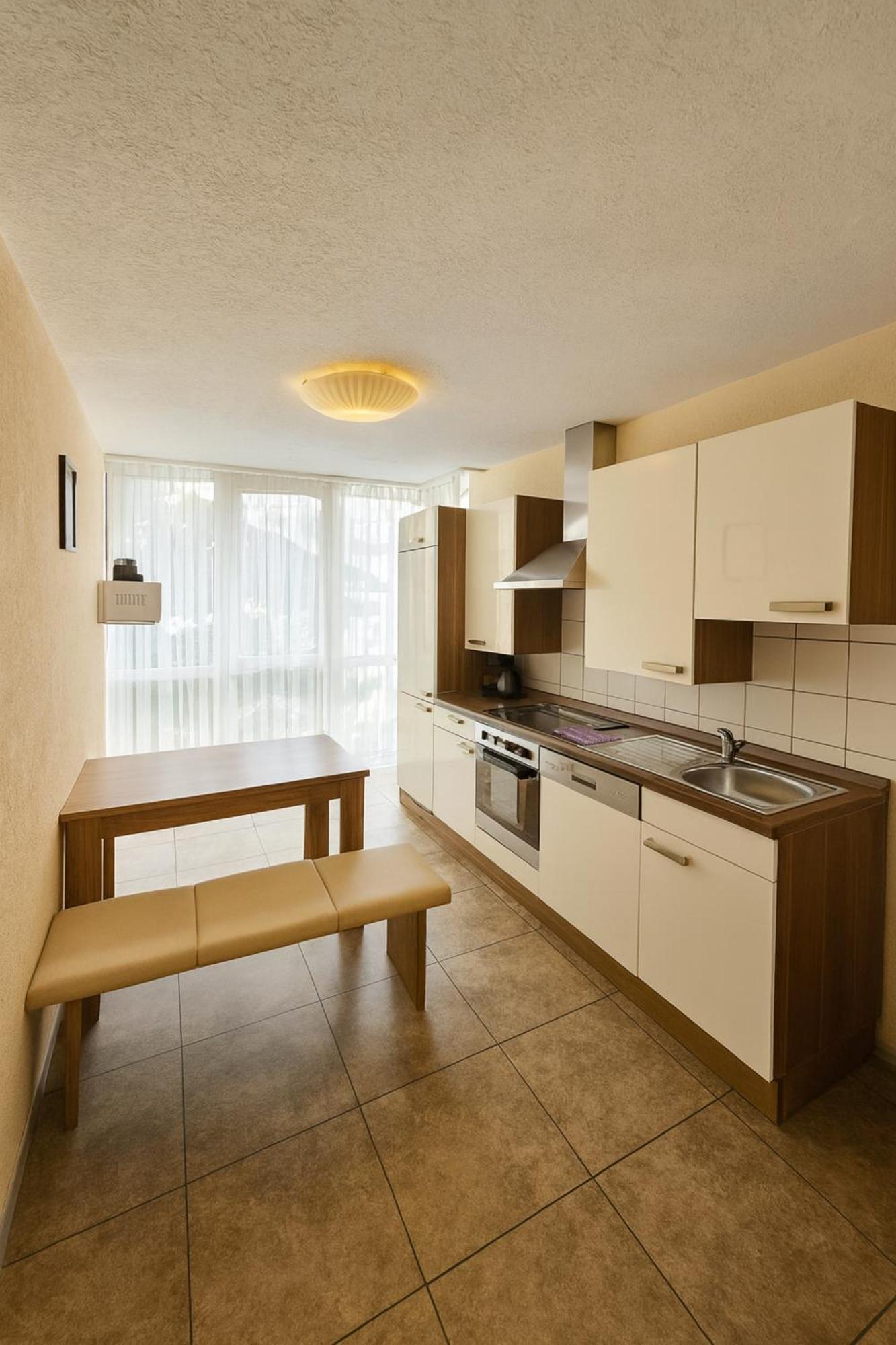 Atomis * Düsseldorf