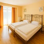 Atomis Apartment