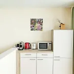Atomis Apartment *